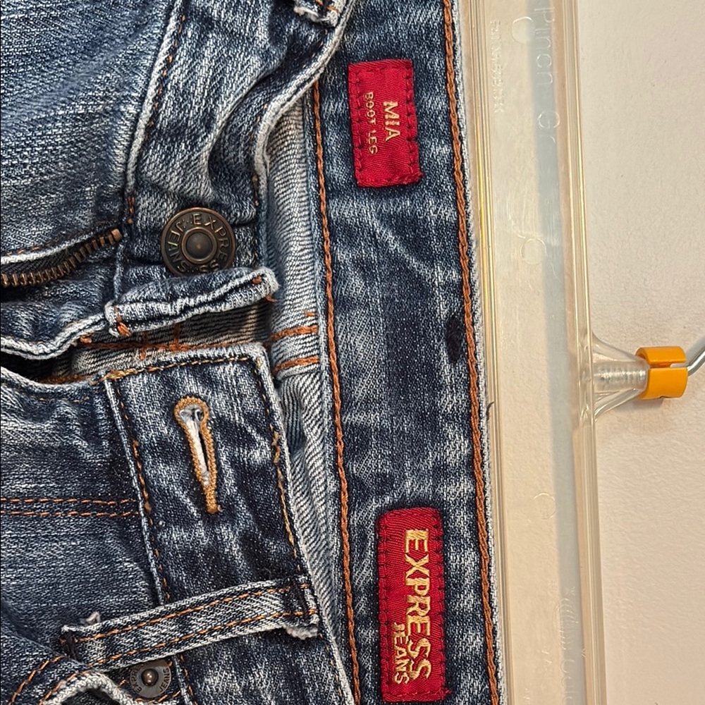 Express Blue Boot Cut Jeans Classic Style - Picture 2 of 4